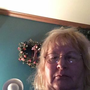 Meet your Posher, Connie